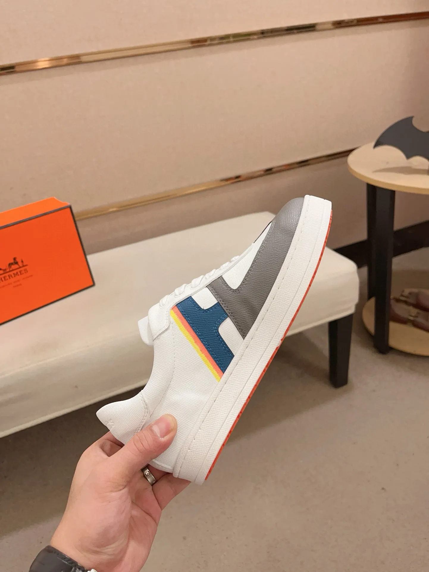 Men's clothing and shoes💰: 400💰《HERMES》【Classic Original Version】Hermès; Top 🔝 Purchasing Agency 🔍🔍Men's latest 🇺🇸 counter sales simultaneously, original ▲▲cowhide imported from Italy ▲▲Exquisite workmanship (Italian 🇮🇹Imported water-dyed 🐂cowhide lining) sole: original sole provided by the original factory, ⚠️exclusive double-layer activity·TPR·rubber·combined molded outsole; Code number: 38-44 (45/46 can be customized, non-refundable)